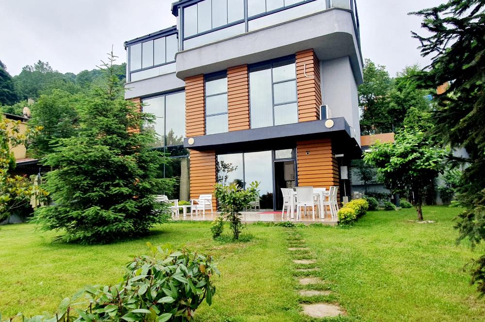 Göl Manzaralı, Müstakil Havuzlu, Eşyalı Villa