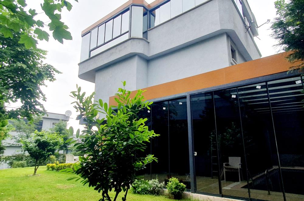 Göl Manzaralı, Müstakil Havuzlu, Eşyalı Villa