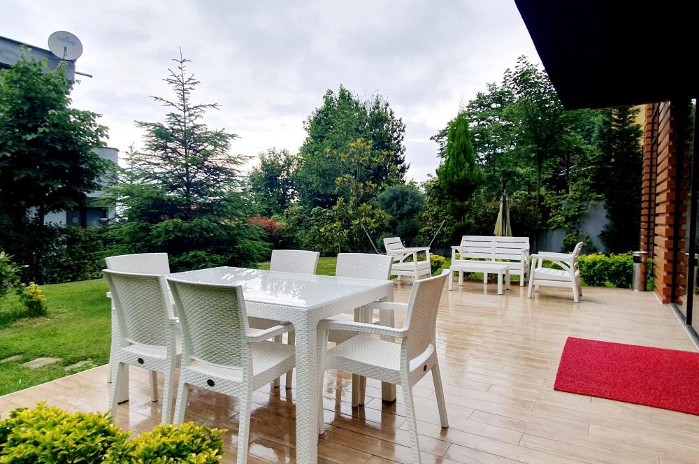 Göl Manzaralı, Müstakil Havuzlu, Eşyalı Villa
