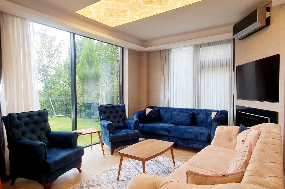 Göl Manzaralı, Müstakil Havuzlu, Eşyalı Villa