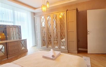 Göl Manzaralı, Müstakil Havuzlu, Eşyalı Villa