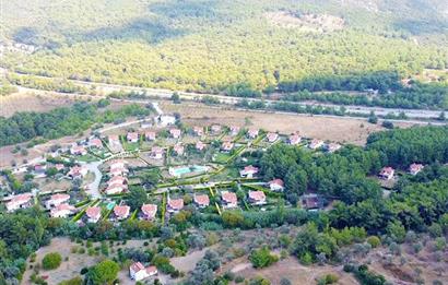 Urlanın Prestijli Sitelerinden Doğa Park Evlerinde Lüks Villa