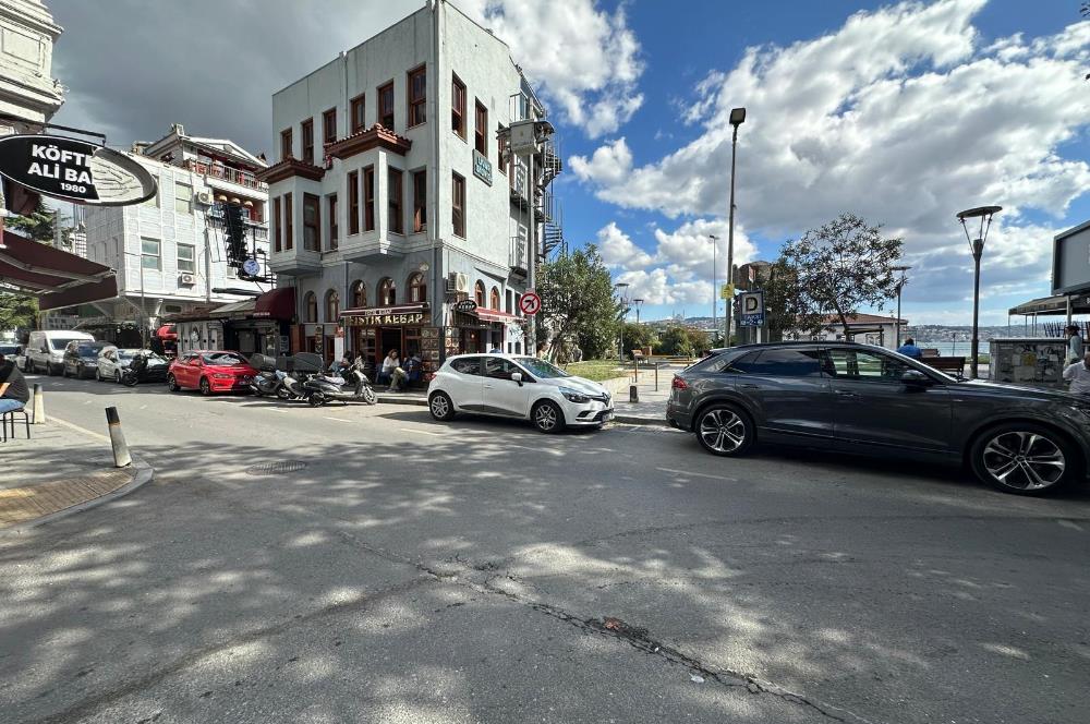 Beşiktaş/Arnavutköy' de Kiralık İş Yeri