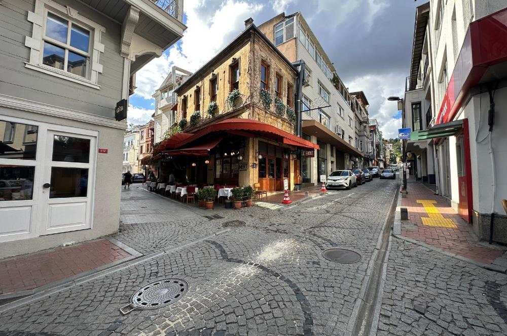 Beşiktaş/Arnavutköy' de Kiralık İş Yeri