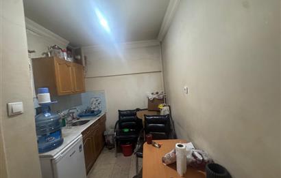 Hanımeli Sokakta  1+1 Satılık Ofis 