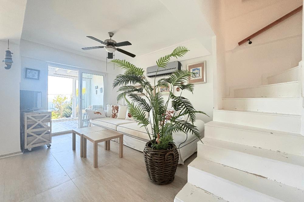 Bodrum Gündoğan Panoramik Deniz Manzaralı Satılık Bahçe Dubleksi