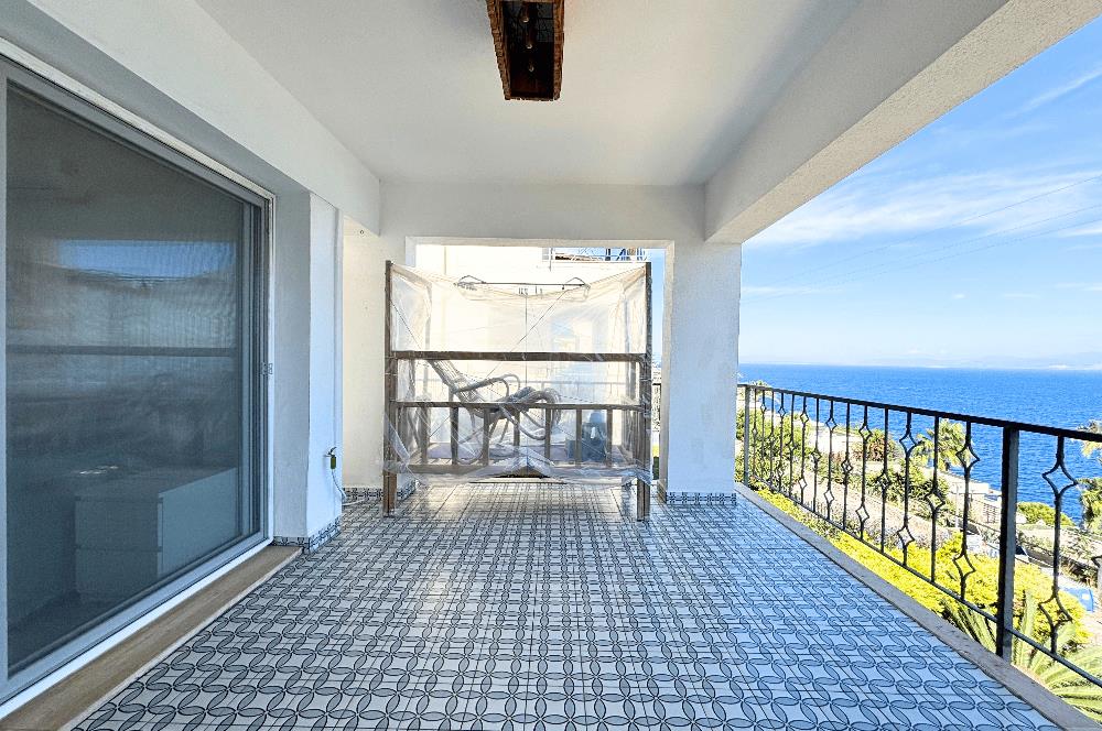 Bodrum Gündoğan Panoramik Deniz Manzaralı Satılık Bahçe Dubleksi