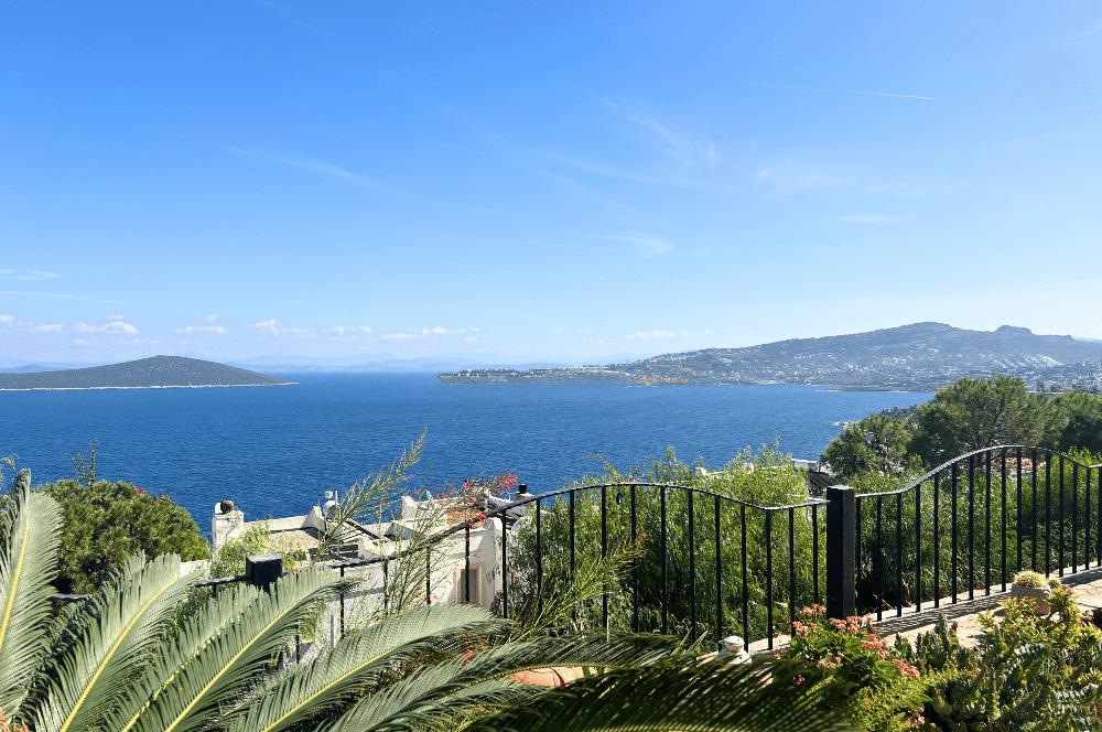 Bodrum Gündoğan Panoramik Deniz Manzaralı Satılık Bahçe Dubleksi