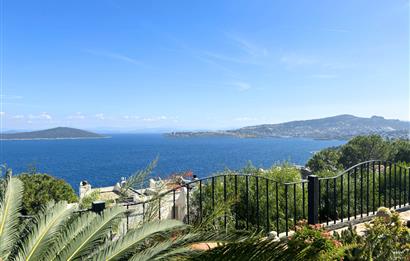Bodrum Gündoğan Panoramik Deniz Manzaralı Satılık Bahçe Dubleksi
