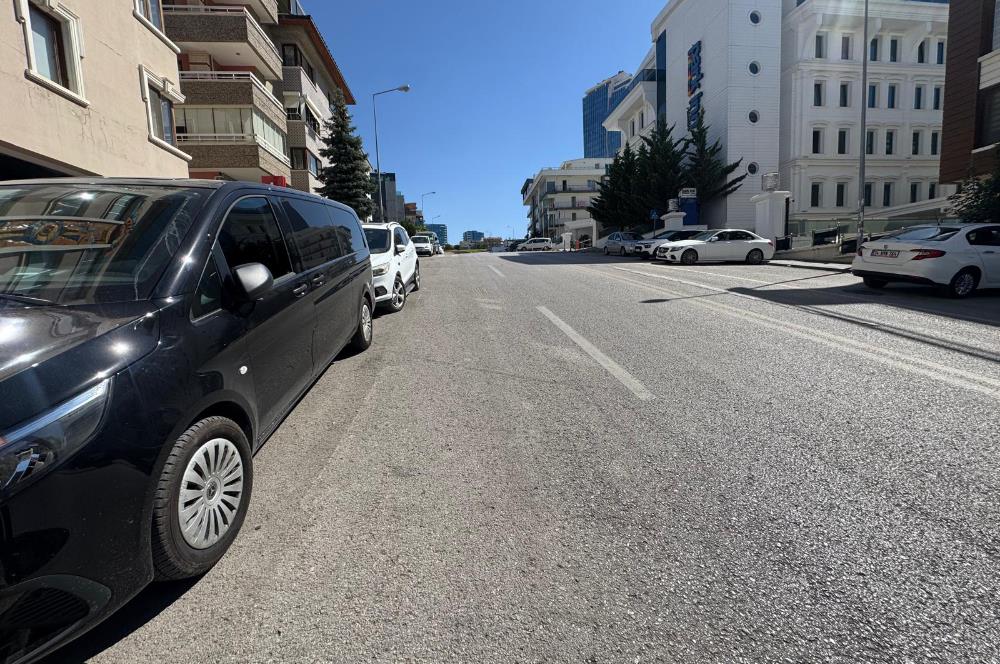 Çankaya Alexander Dubçek Cadde Üzeri Satılık 2 Katlı Mağaza
