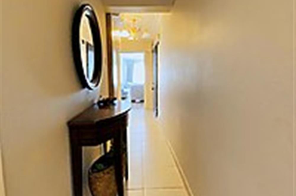 BOSTANLI'DA NEZİH SOKAKTA SATILIK BAKIMLI DAİRE