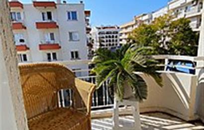 BOSTANLI'DA NEZİH SOKAKTA SATILIK BAKIMLI DAİRE