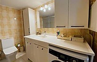 BOSTANLI'DA NEZİH SOKAKTA SATILIK BAKIMLI DAİRE