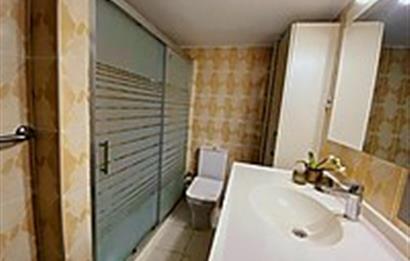BOSTANLI'DA NEZİH SOKAKTA SATILIK BAKIMLI DAİRE