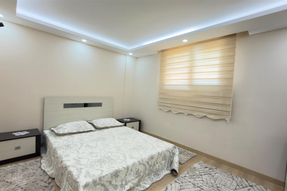 Selçuk'ta Şehir ve Doğa Manzaralı 5+1 Satılık Müstakil Villa