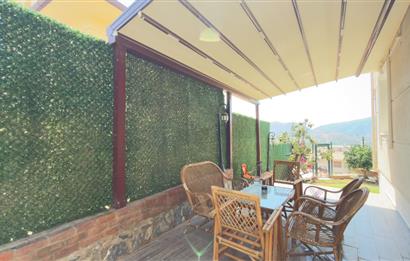 Selçuk'ta Şehir ve Doğa Manzaralı 5+1 Satılık Müstakil Villa