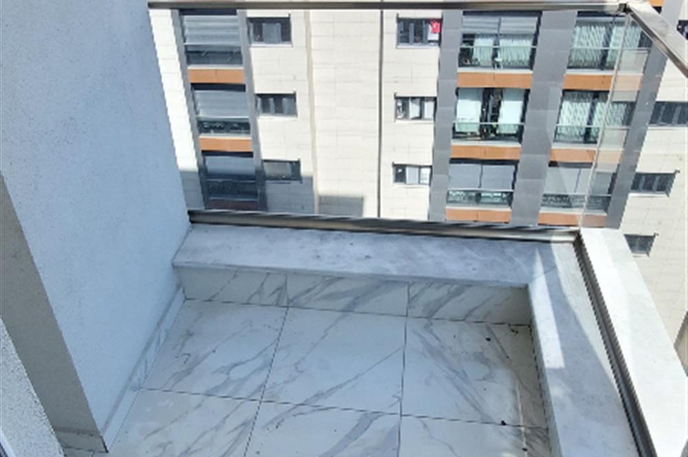Kozyatağı nda Metro Yakını 3+1 Kiralık Daire