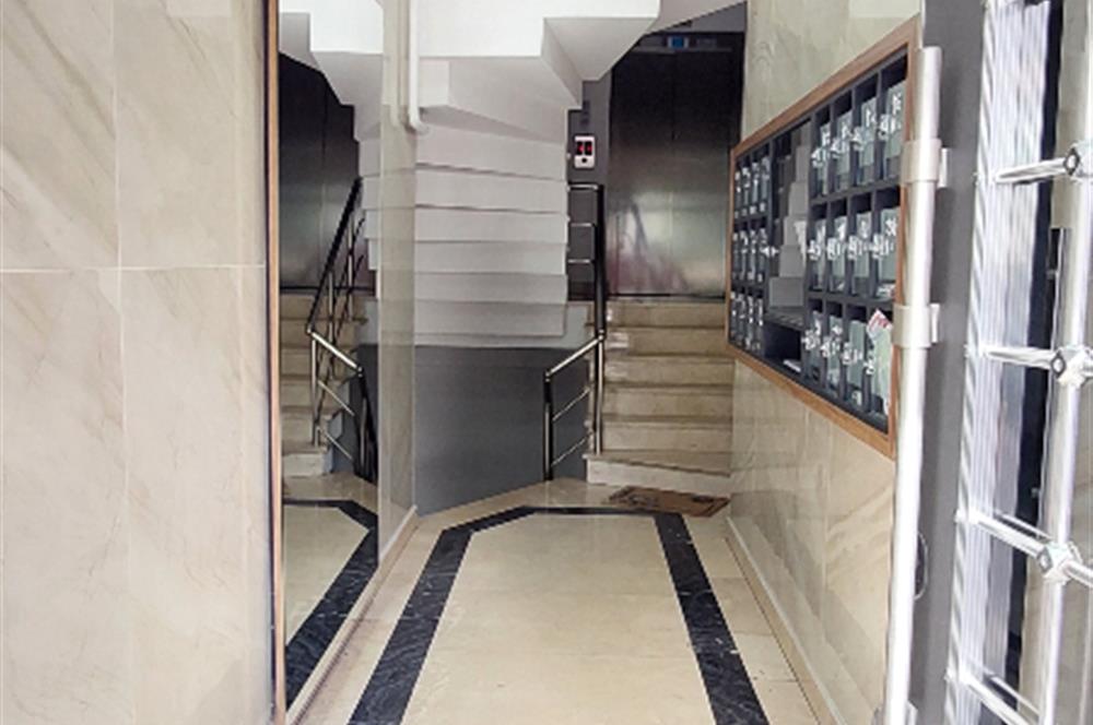 Kozyatağı nda Metro Yakını 3+1 Kiralık Daire