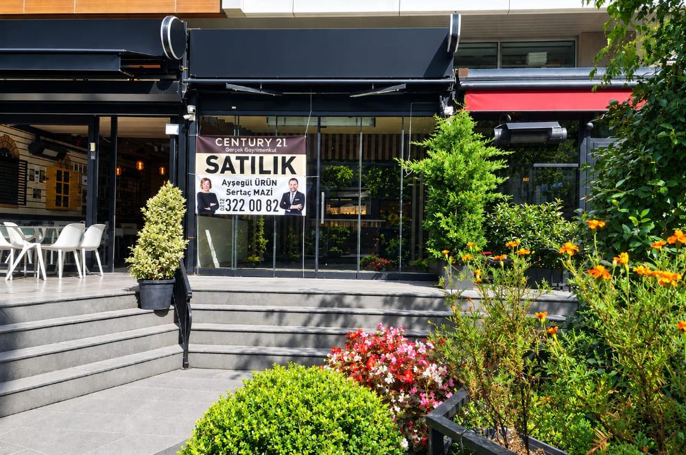 SERTAÇ MAZI'DAN GÖKTÜRK'ÜN KALBİ ARCADİUM'DA SATILIK DÜKKAN