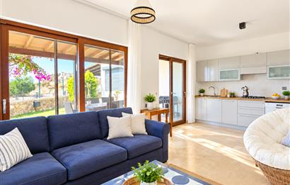 Bodrum Gündoğan'da Deniz Manzaralı Özel İskeleli 3+1 Bahçe Katı Daire