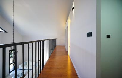 C21 BAL 'dan Davutlar Mahallesinde Manzaralı 3+1 Loft Villa
