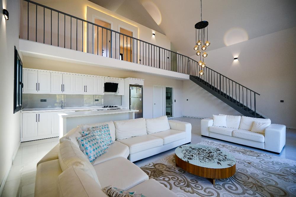 C21 BAL 'dan Davutlar Mahallesinde Manzaralı 3+1 Loft Villa