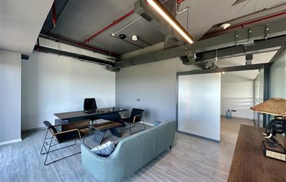 Skyland Satılık Ofis 225m² Boş Taşınmaya Hazır Teraslı