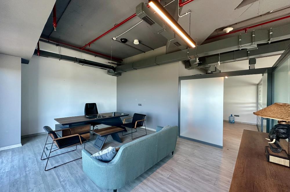 Skyland Satılık Ofis 225m² Boş Taşınmaya Hazır Teraslı