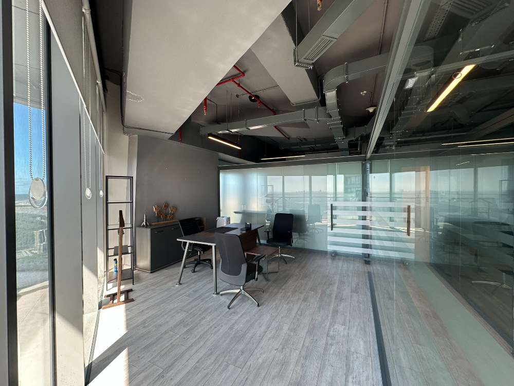 Skyland Satılık Ofis 225m² Boş Taşınmaya Hazır Teraslı