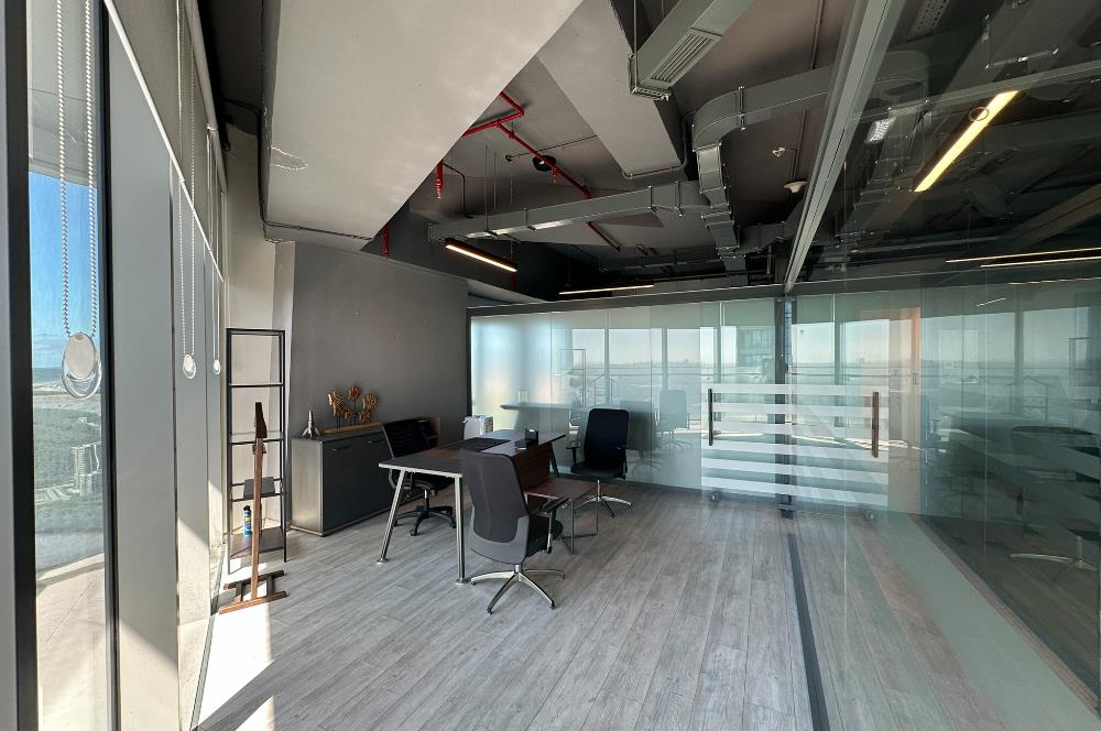 Skyland Satılık Ofis 225m² Boş Taşınmaya Hazır Teraslı