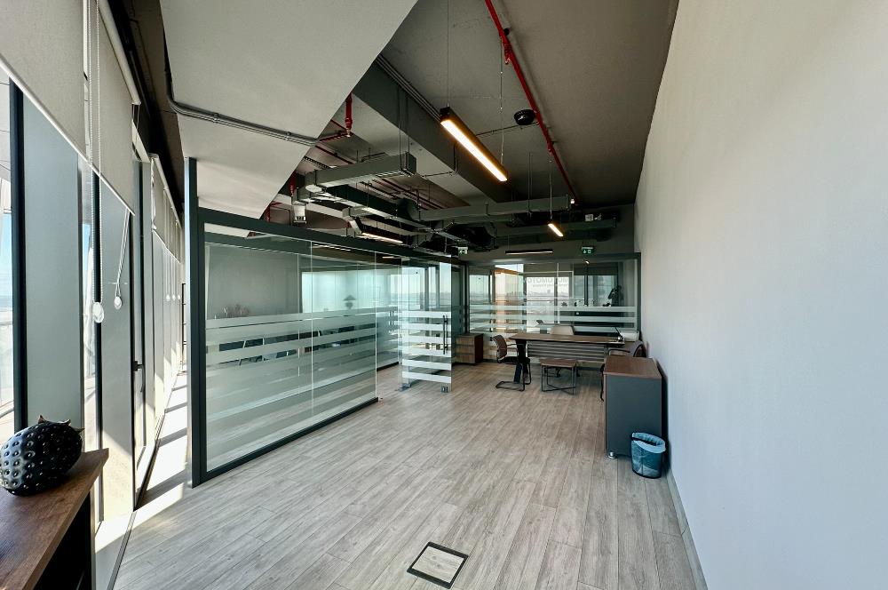 Skyland Kiralık ofis KDVli 225 m² Mobilyalı Teraslı Ofis