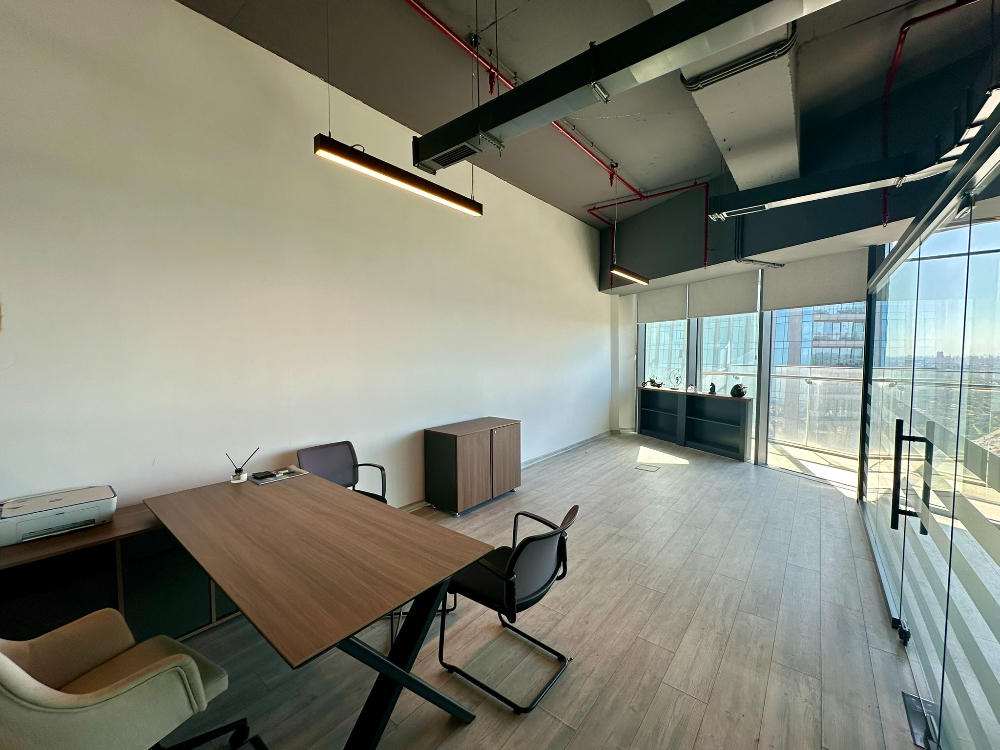 Skyland Satılık Ofis 225m² Boş Taşınmaya Hazır Teraslı