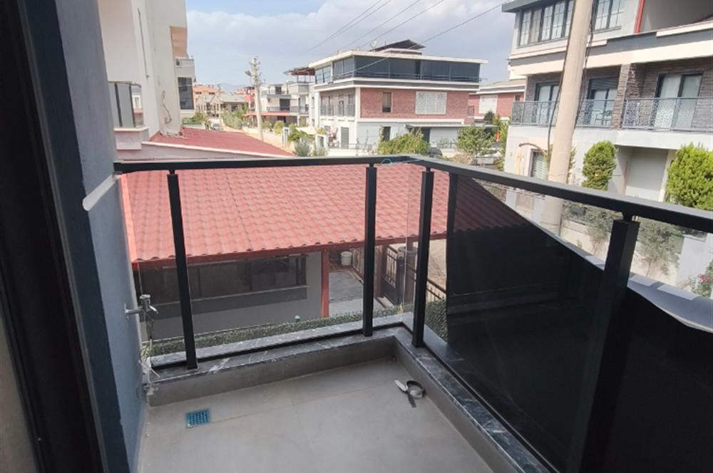 CENTURY 21 POYRAZ'DAN MENDERES'DE SATILIK  5+1 LÜKS VİLLA
