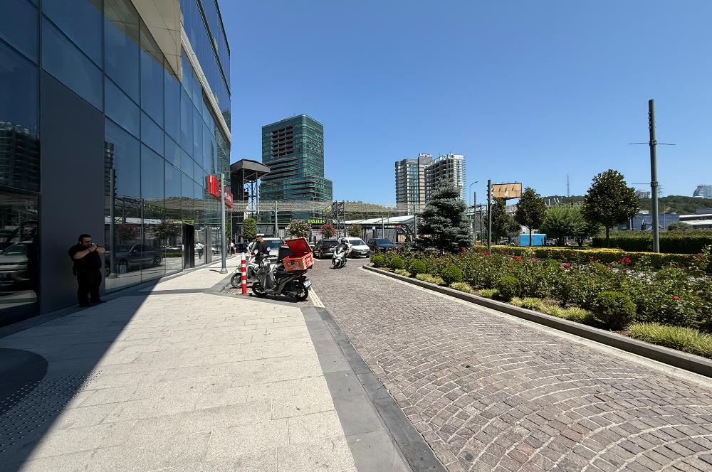 Vadistanbul Kiralık Ofis 600m2 Dekorasyonlu Ofis
