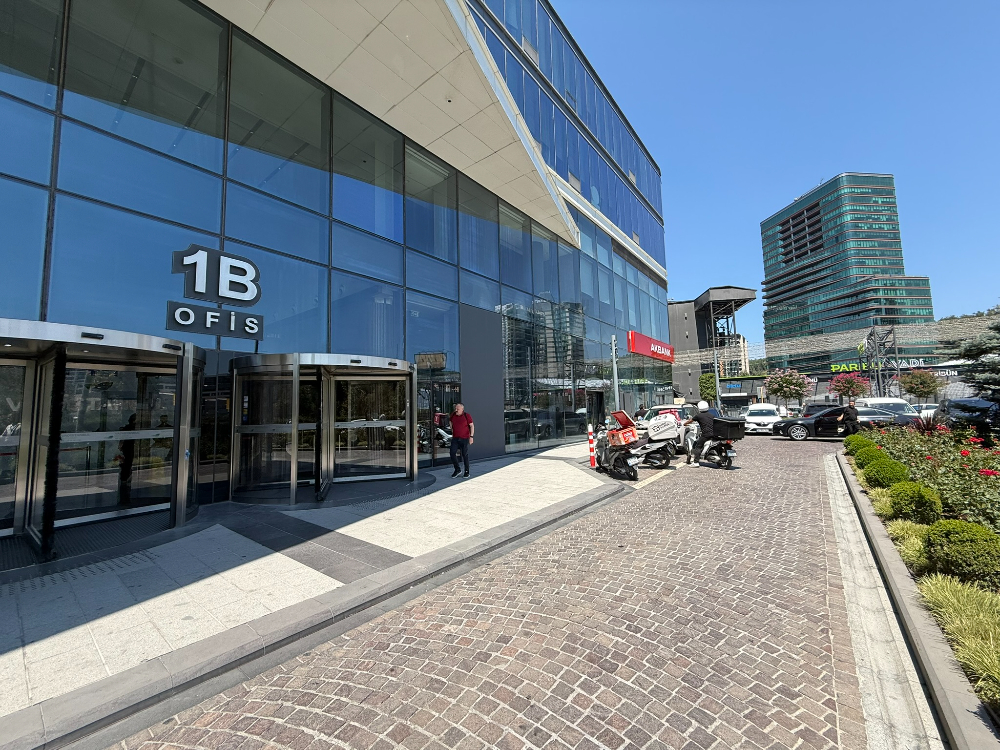 Vadistanbul Kiralık Ofis 600m2 Dekorasyonlu Ofis