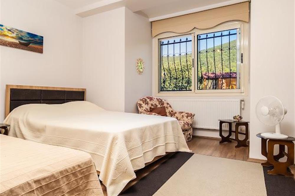Urlanın Prestijli Sitelerinden Doğa Park Evlerinde Lüks Villa