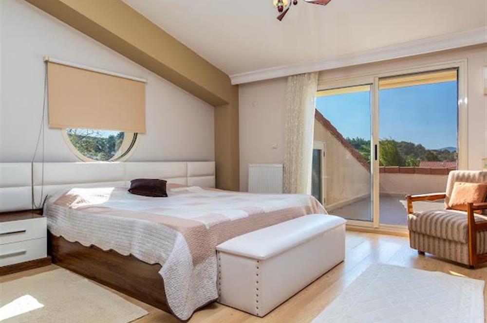 Urlanın Prestijli Sitelerinden Doğa Park Evlerinde Lüks Villa