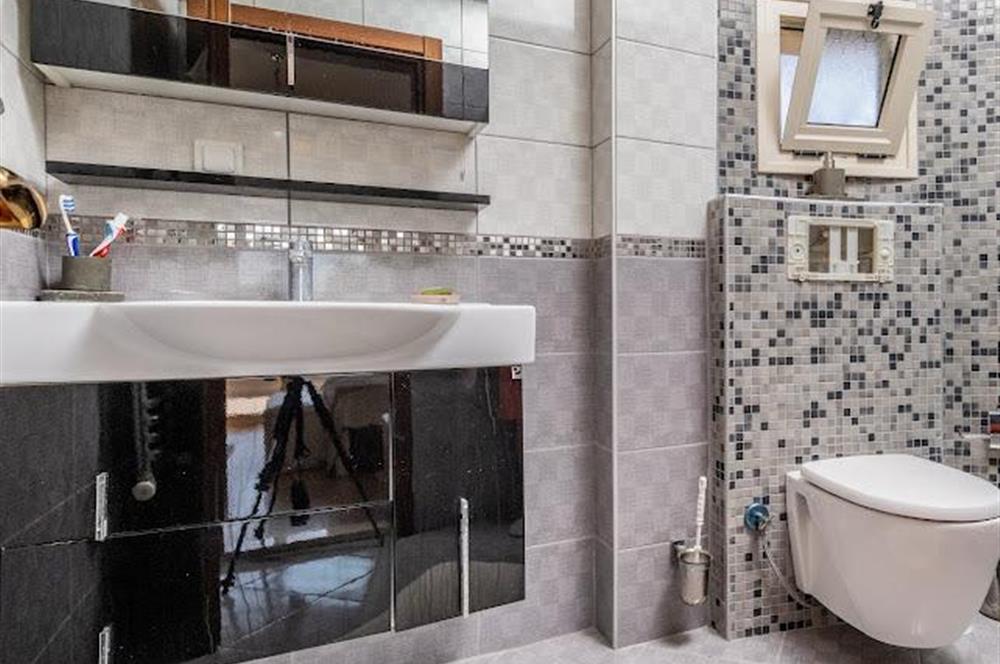 Urlanın Prestijli Sitelerinden Doğa Park Evlerinde Lüks Villa