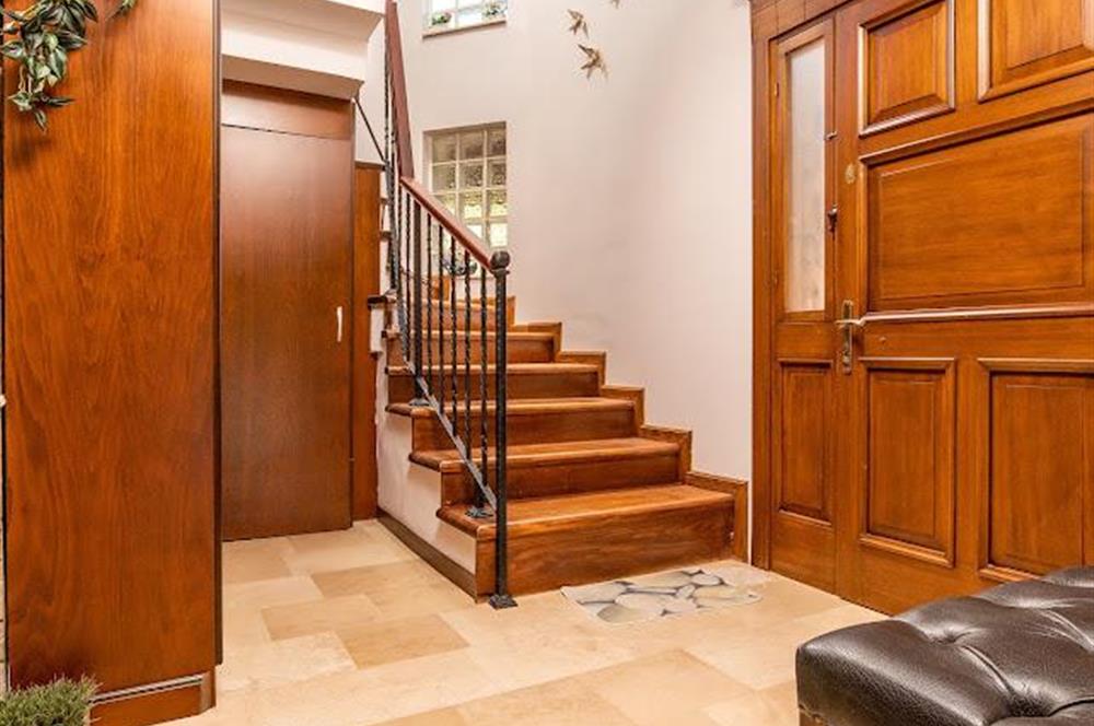 Urlanın Prestijli Sitelerinden Doğa Park Evlerinde Lüks Villa