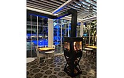 Alaçatı'nın Merkezinde, 15 Odalı Prestijli Butik Otel