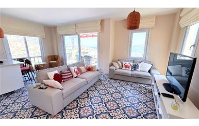BODRUM GÜNDOĞAN BLUE BAY'DE KESİNTİSİZ DENİZ MANZARALI 2+1