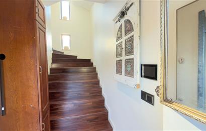 Villa Gio Sitesi'nde Deniz ve Doğa Manzaralı Eşyalı&Eşyasız KRLK