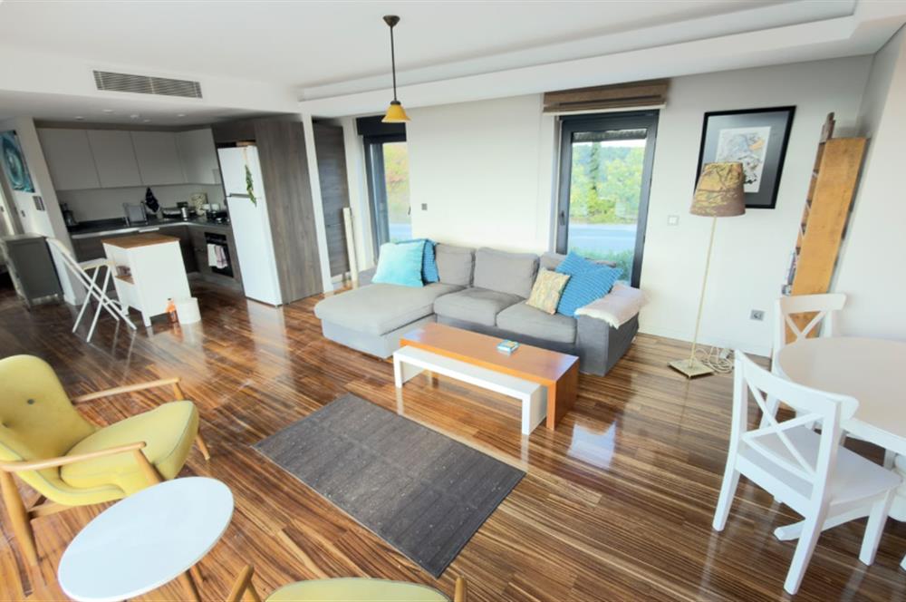 Villa Gio Sitesi'nde Deniz ve Doğa Manzaralı Eşyalı&Eşyasız KRLK