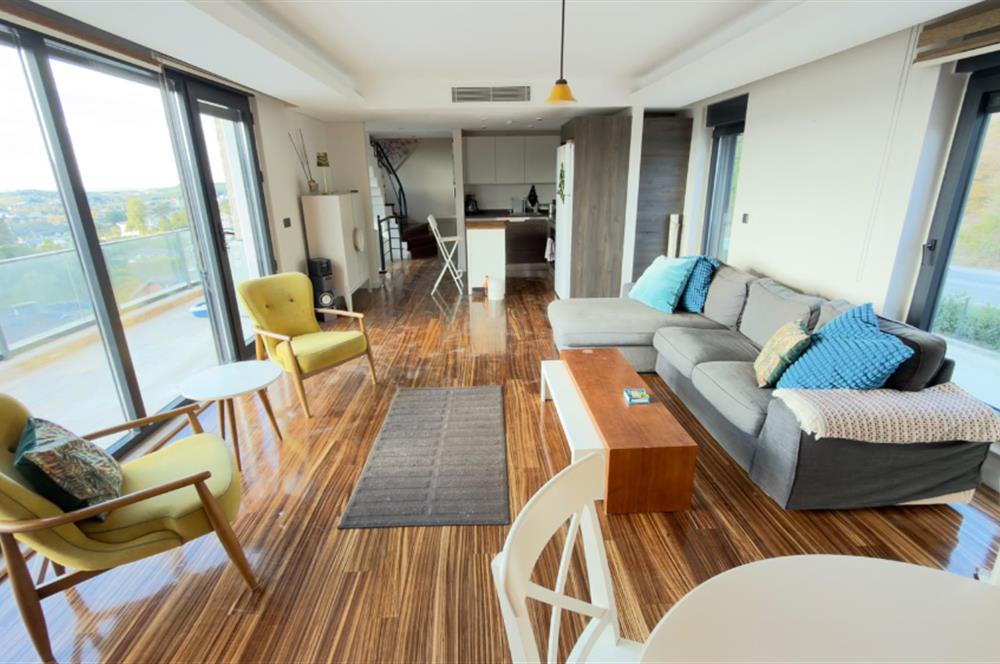 Villa Gio Sitesi'nde Deniz ve Doğa Manzaralı Eşyalı&Eşyasız KRLK