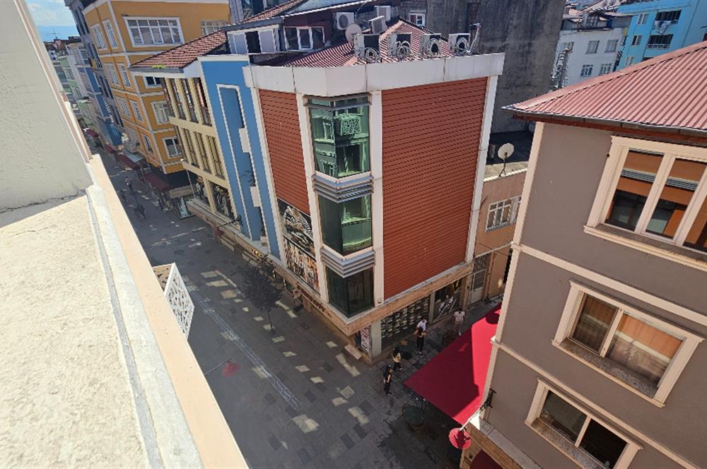 CENTURY 21'DEN ÇİFT CEPHELİ GENİŞ 3+1 KİRALIK DAİRE