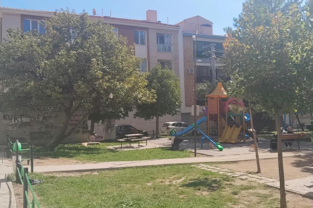 CENTURY 21 VİZYONDAN ÇAMLICA MAH. KİRALIK 2+1 YENİ BOYALI