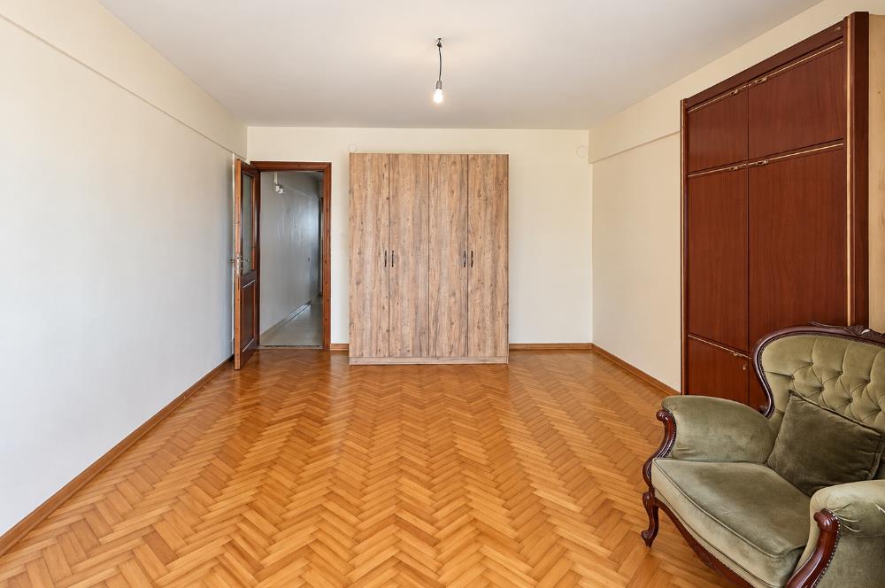 Sarıyer Kiralık Yalı Rıhtımlı Ticari & Konut