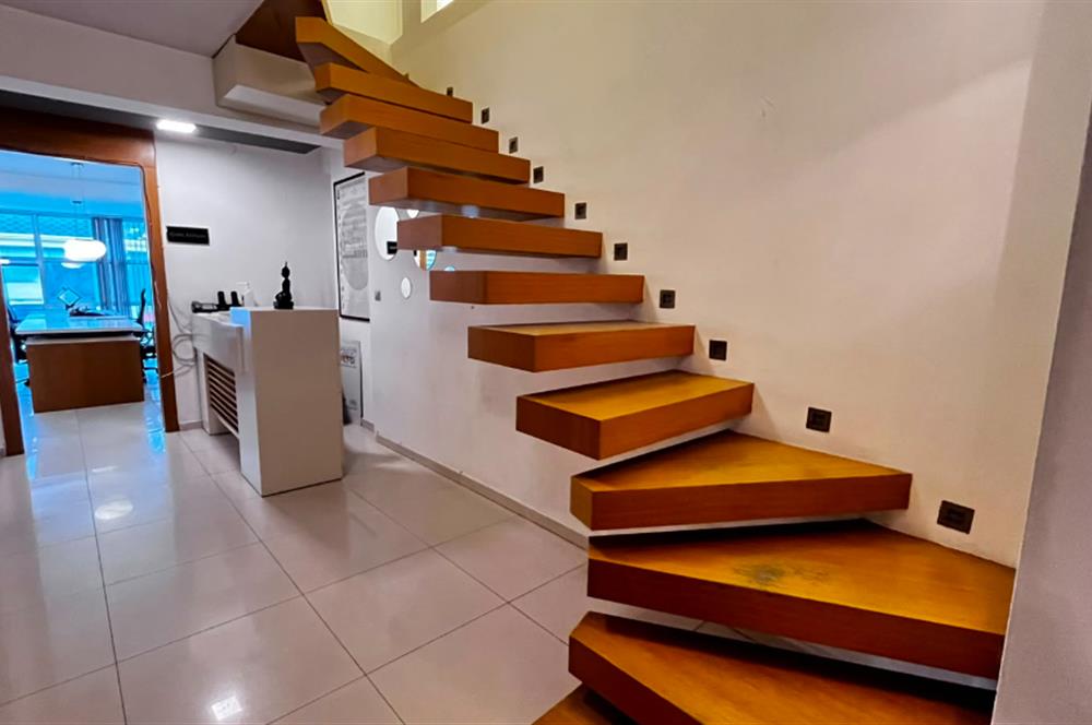C21 Loft'tan Saltak'ta prestijli konumda FERAH 2+1 KİRALIK OFİS