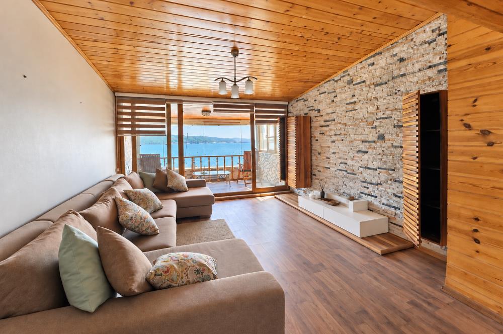 Sarıyer Kiralık Yalı Rıhtımlı Ticari & Konut