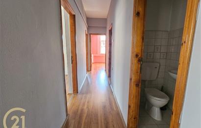 CENTURY 21'DEN ÇİFT CEPHELİ GENİŞ 3+1 KİRALIK DAİRE
